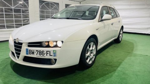 Achat et vente d'une voiture d'occasion Alfa Romeo 159 à Saint-Etienne